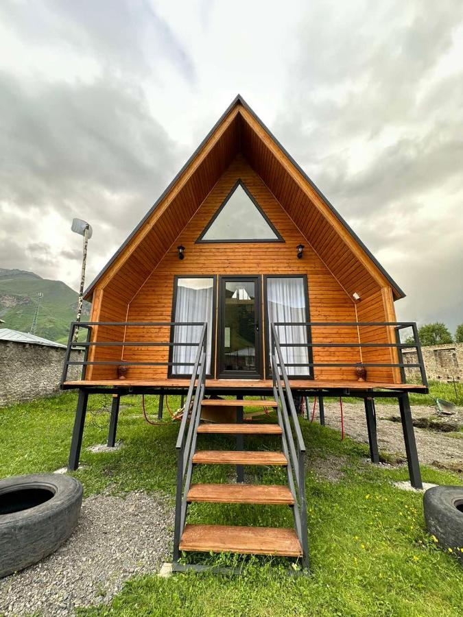 Thomas' Hut Apartment Казбеги Екстериор снимка